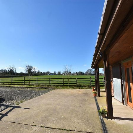 Oak Tree Stables Cottage برمنغهام المظهر الخارجي الصورة