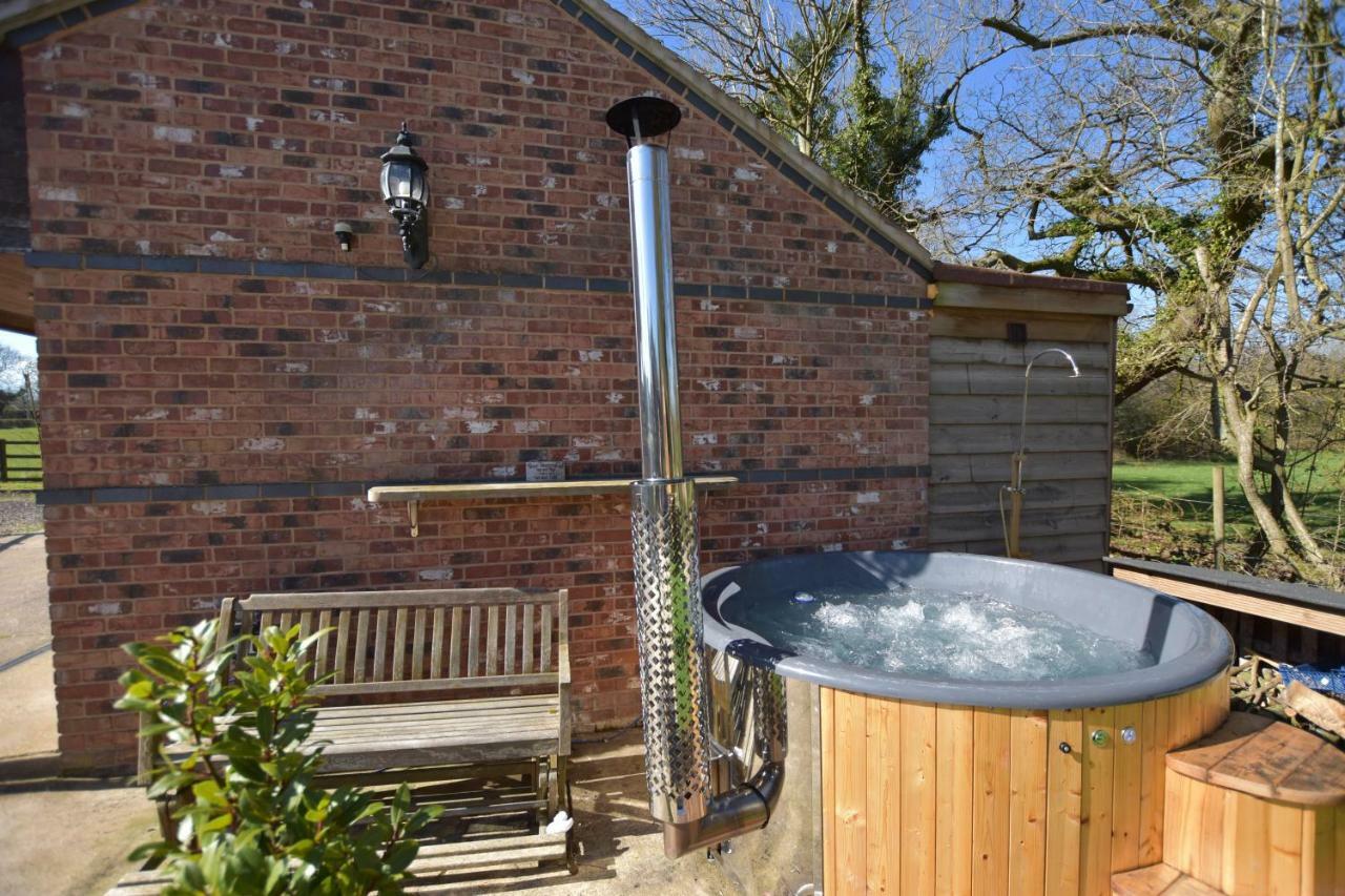 Oak Tree Stables Cottage برمنغهام المظهر الخارجي الصورة